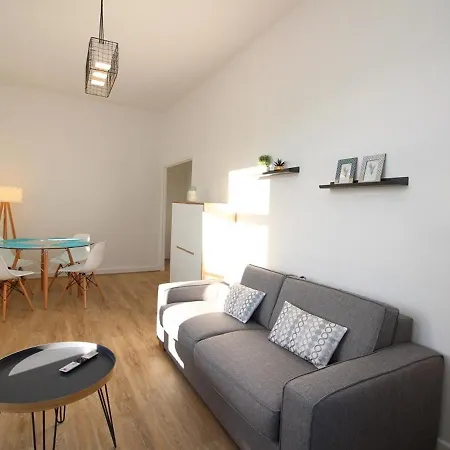 Centre - Beau T2 Renove, Wifi Et Cuisine Equipee - Fr-1-608-159 Appartement La Bourboule